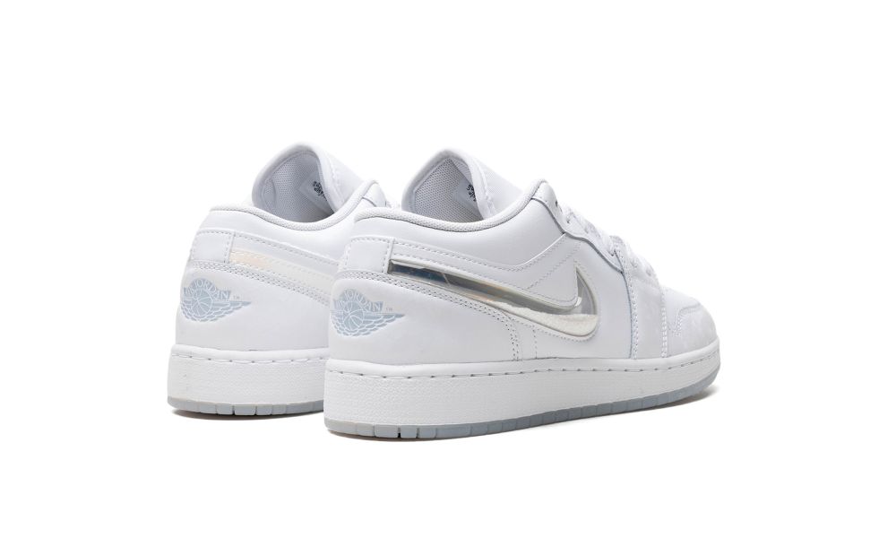 Jordan 1 Low SE Glitter Swoosh - OnSize