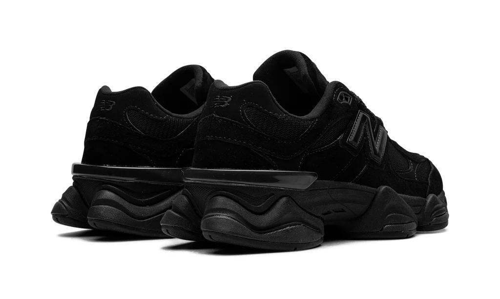 New Balance 9060 Triple Black - OnSize